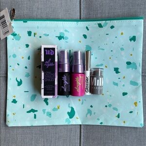 Cosmetic Set Urban Decay 2 spray/Glossier(full size)/Milk(full size)/Thrive